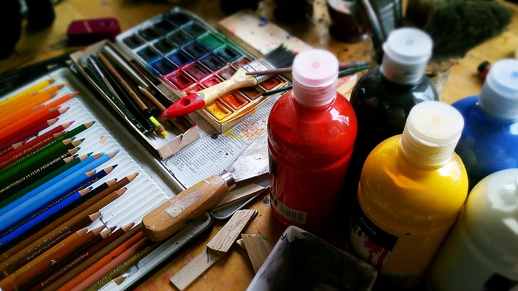 brązowy pędzel, malarstwo, farba, ołówki, Tapety HD