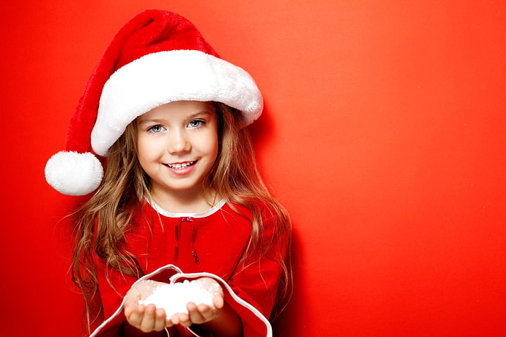 写真、子供、青い目、クリスマス、女の子、小さな女の子、赤、サンタ帽子、笑顔、 HDデスクトップの壁紙