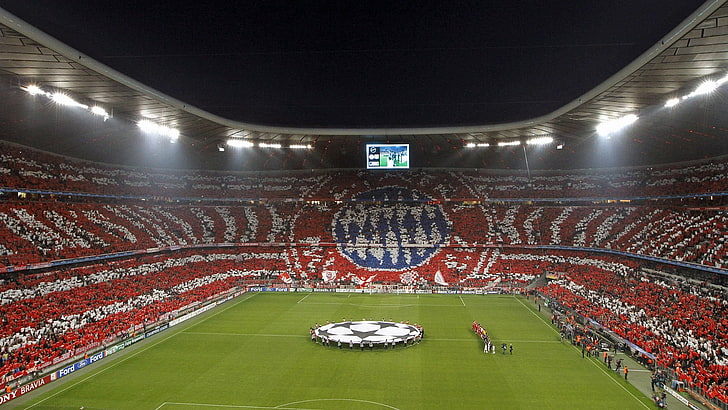 green football field, Munich, Bayern, allianz arena, FC Bayern Munchen, HD wallpaper
