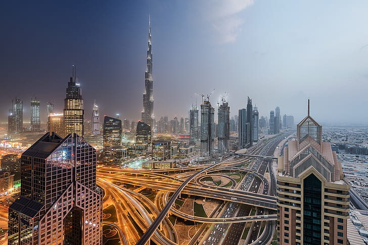 небо, ночь, город, огни, туман, вид, здание, башня, небоскребы, вечер, дымка, Дубай, архитектура, мегаполис, ОАЭ, транспортная развязка, HD обои