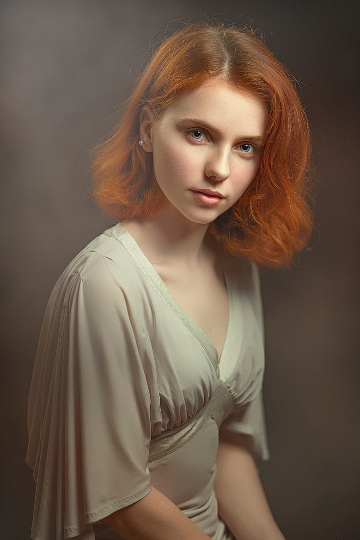 wanita, Pavel Cherepko, potret, berambut merah, latar belakang sederhana, Wallpaper HD, wallpaper seluler