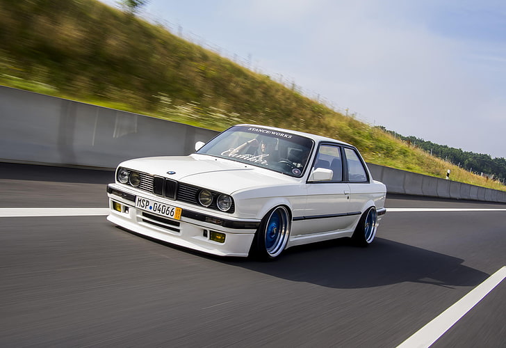 blanco BMW E30 M3 coupé, BMW, velocidad, blanco, deporte, pista, E30, BBS, Fondo de pantalla HD