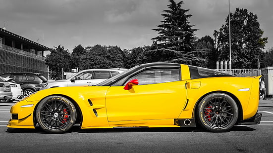 yellow car, chevrolet corvette zr1 c6, chevrolet corvette, sports car, chevy, yellow, monochrome, black and white, muscle car, chevrolet corvette c6 zr1, HD wallpaper HD wallpaper