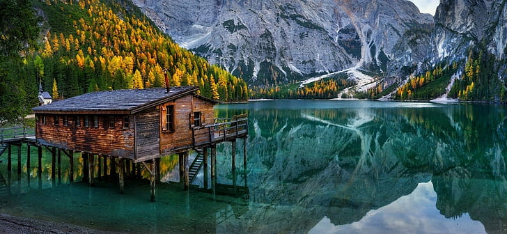 自然風景湖山小屋チャペル森林秋イタリアアルプス青緑色水反射木、 HDデスクトップの壁紙