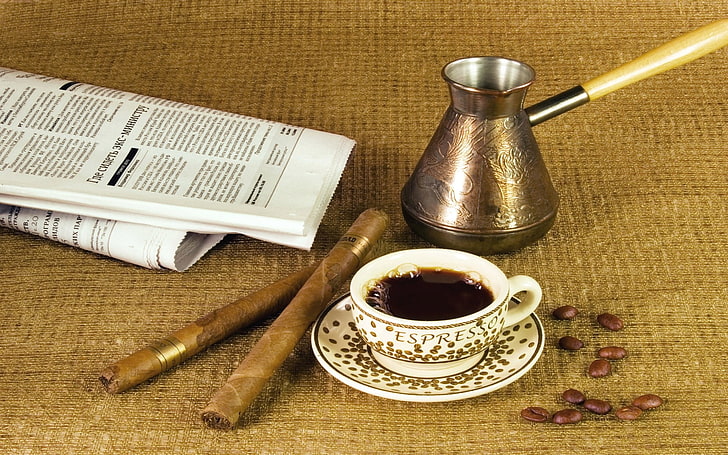 Pires e xícara de chá de cerâmica branca, café, xícara, jornal, humor, HD papel de parede