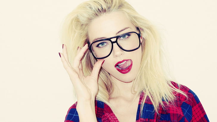 tongues, blue eyes, long hair, painted nails, face, simple background, women, actress, glasses, Amber Heard, women with glasses, blonde, HD wallpaper