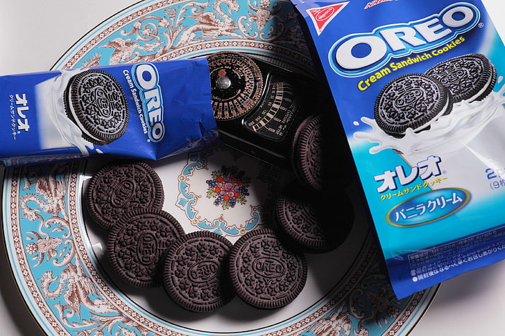 biscuits, black, blue, brown, circle, cream, dish, exposure meter, light meter, old, oreo, sweets, theme weird, white, HD wallpaper