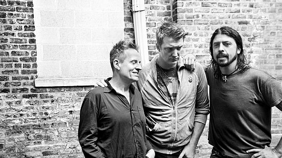 men, musician, singer, monochrome, Dave Grohl, wall, Queens of the Stone Age, rock stars, John Paul Jones, Them Crooked Vultures, HD wallpaper HD wallpaper