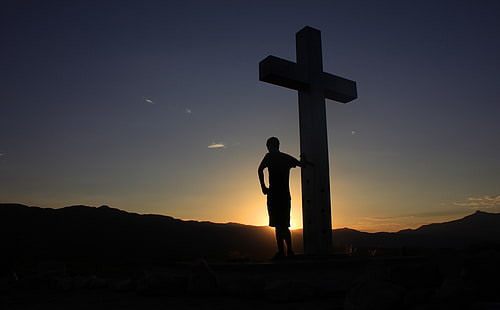 Sunrise at the Cross, silhouette of person with cross, Nature, Sun and Sky, sunrise, cross, religious, christian, god, HD wallpaper HD wallpaper