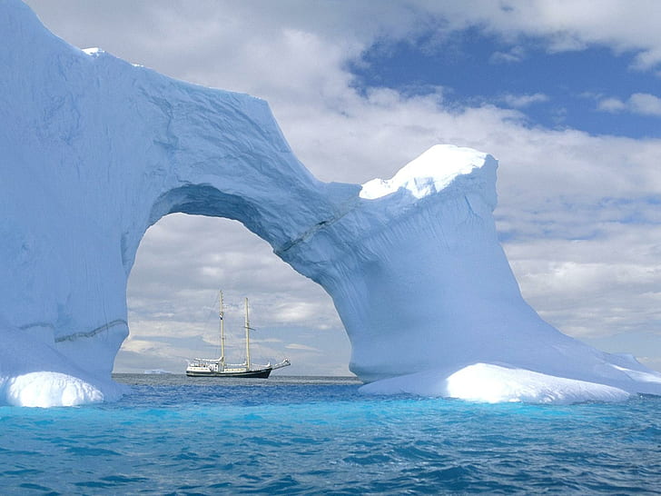 Antarctic Sailing, icebergs, nature, sailing, oceans, antarctic, nature and landscapes, HD wallpaper