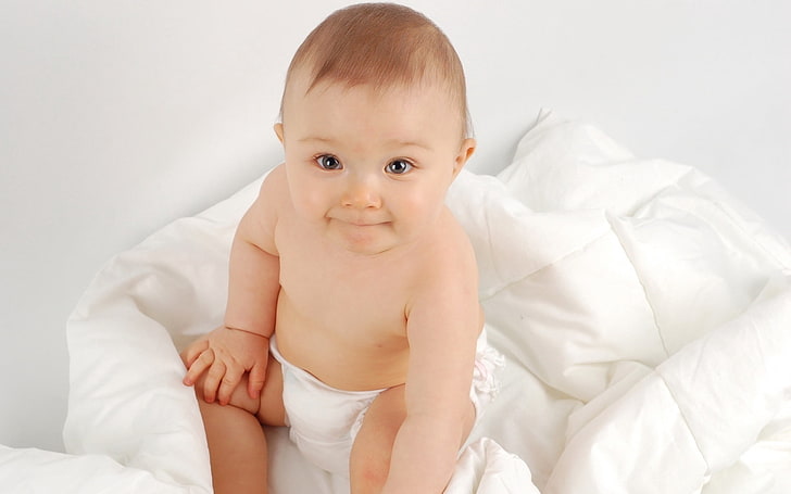 baby's white bottoms, child, baby, bed, surprise, HD wallpaper