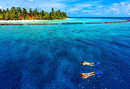 Baros Maldivas, los mejores sitios de buceo del mundo, las mejores playas del mundo, los atolones masculinos, los mejores hoteles de 2017, agua, cielo, viajes, turismo, océano, nubes, vacaciones, mar, Fondo de pantalla HD HD wallpaper
