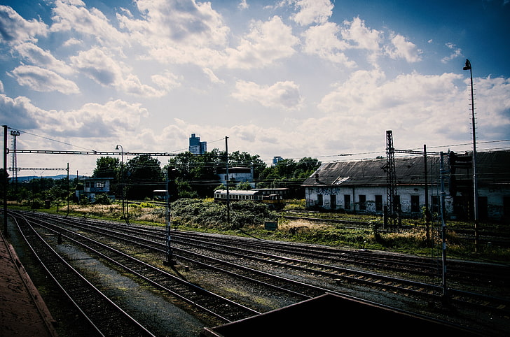 電車、駅、古い、鉄道ヤード、地面、空、雲、プリピャチ、HDR、ウクライナ、鉄道、廃,、放棄された、 HDデスクトップの壁紙