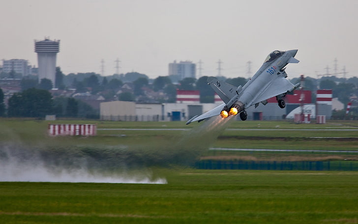 흰색 제트 비행기, 제트 전투기, Eurofighter 태풍, 이탈리아 공군, 군용 항공기, 차량, HD 배경 화면