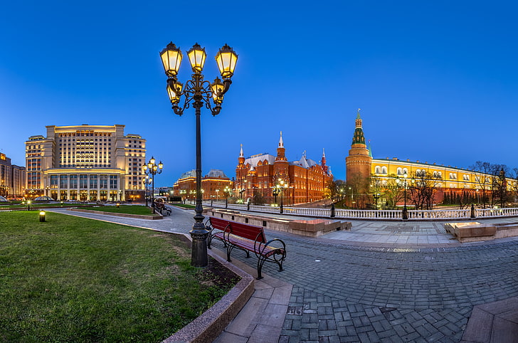 бежевое бетонное здание, фонари, москва, кремль, россия, манежная площадь, HD обои