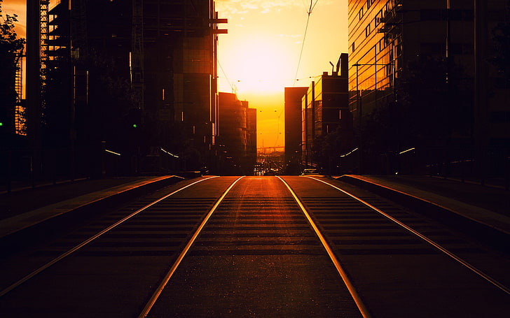 marciapiede nero, foto della strada con silhouette di edifici durante l'ora d'oro, anime, tramonto, strada, paesaggio urbano, città, Melbourne, Australia, ora d'oro, luce del sole, Sfondo HD