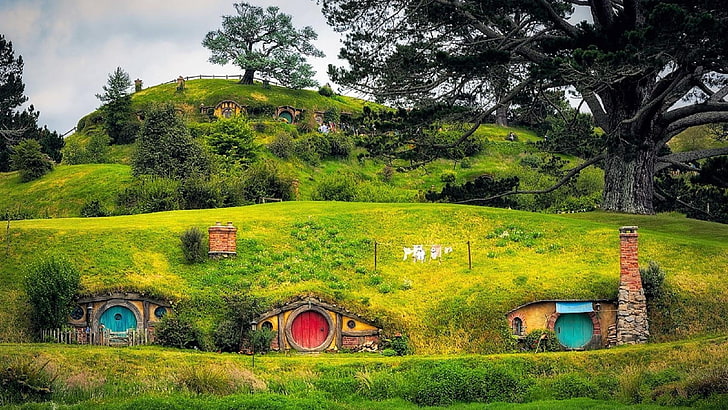 village, hobbiton movie set, new zealand, matamata, hobbit village, hobbiton, hills, green hills, movie location, film location, hobbit hole, hobbit home, hobbit house, HD wallpaper