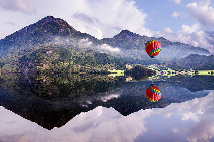 hot air balloon, lake, reflection, ball, mountain, air, ballooning, photo, photographer, Andrés Nieto Porras, HD wallpaper