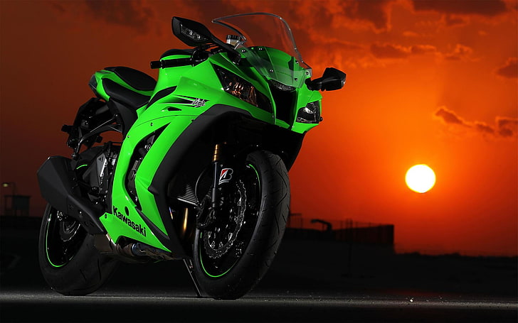 Kawasaki Ninja And Sunset, grün und schwarz Kawasaki Ninja ZX-10R Sportfahrrad, Motorräder, Kawasaki, Sonnenuntergang, HD-Hintergrundbild