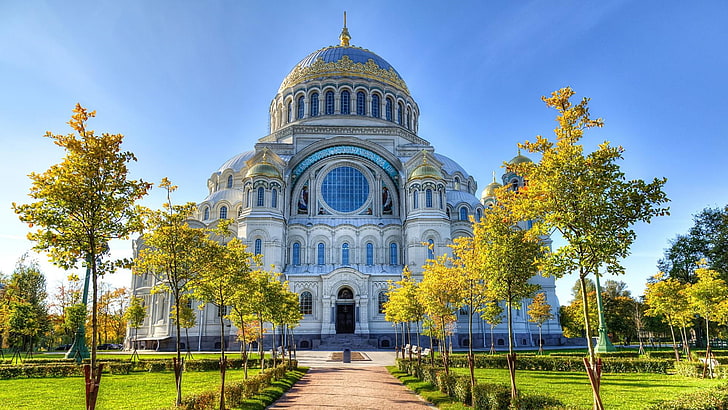 historic site, naval cathedral of saint nicholas, st nicholas cathedral, orthodox, orthodox cathedral, russia, naval cathedral, tree alley, tree line, architecture, classical architecture, building, landmark, basilica, tourist attraction, byzantine architecture, tree, daytime, place of worship, dome, cathedral, kronstadt naval cathedral, sky, kronstadt, HD wallpaper