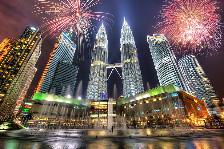 Torres Petronas, Kuala Lumpur, Malasia, paisaje urbano, fuegos artificiales, Fondo de pantalla HD