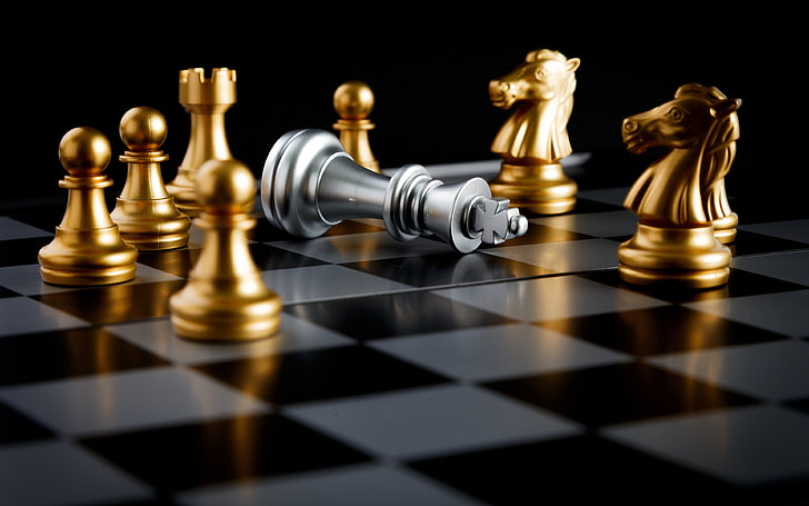 Gros plan d'échecs International argent doré, Fond d'écran HD