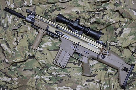 коричневая штурмовая винтовка, оружие, автомат, камуфляж, винтовка, штурм, FN SCAR-H, HD обои HD wallpaper