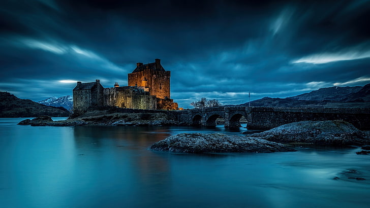 Eilean Donan Castle, cielo, castillo, agua, oscuridad, nube, paisaje, Dornie, edificio, lago, Escocia, mar, Reino Unido, Fondo de pantalla HD