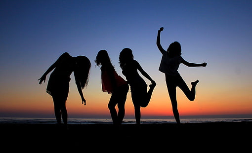 kobiety, sylwetka, morze, zachód słońca, krajobraz, niebo, grupa kobiet, Tapety HD HD wallpaper