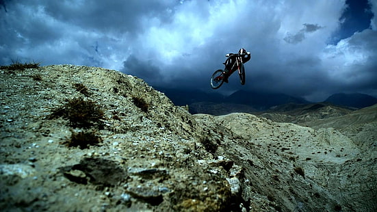 bici BMX nera, dove finisce il sentiero, Sfondo HD HD wallpaper