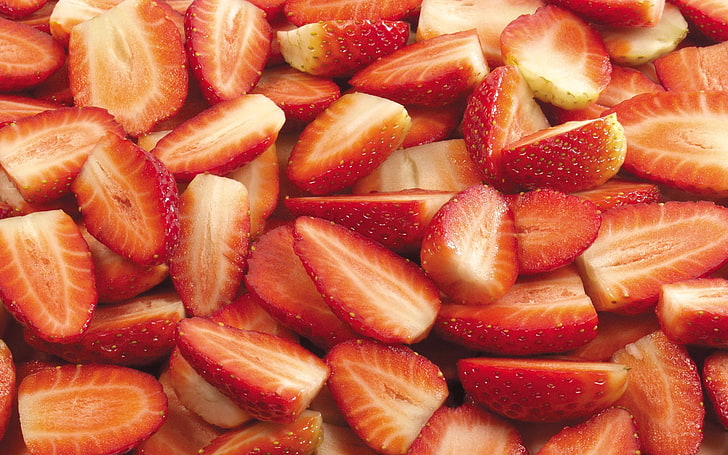 bunch of strawberries, slice, strawberry, berry, delicious, HD wallpaper