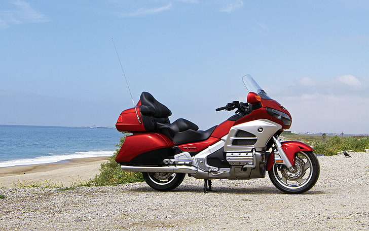 Honda GL1800 Goldwing, moto da turismo rossa e argento, motociclette, Honda, rosso, Sfondo HD