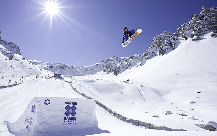 Snowboarding HD, men's blue overall winter suit on white ski board, sports, snowboarding, HD wallpaper