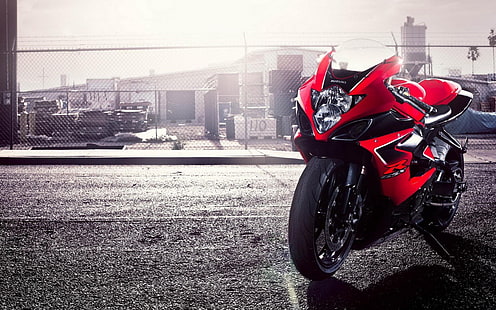 красно-черный спортивный мотоцикл, Suzuki GSX-R, красный, Suzuki, велосипеды, выборочная окраска, HD обои HD wallpaper