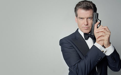 veste de costume noir pour homme, look, gun, 007, Pierce Brosnan, James Bond, Fond d'écran HD HD wallpaper