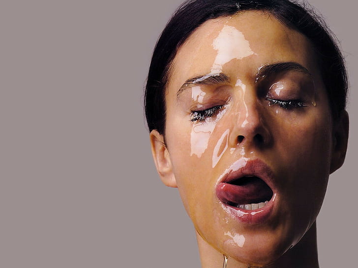 honey, licking lips, closed eyes, actress, Monica Bellucci, HD wallpaper