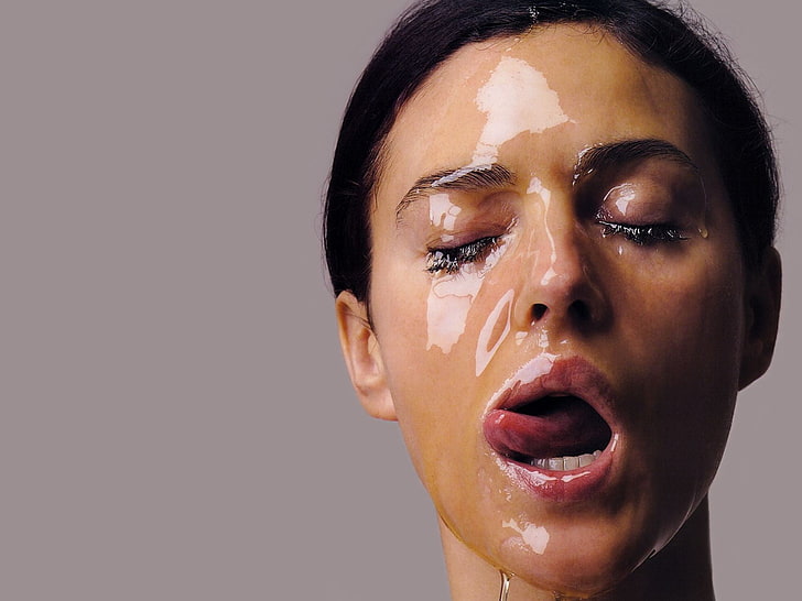 woman's face, Monica Bellucci, actress, licking lips, honey, closed eyes, HD wallpaper