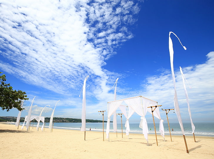 Bali Breeze ، خيمة مظلة بيضاء ، سفر ، جزر ، أزرق ، شاطئ ، إندونيسيا ، بالي ، جيمباران، خلفية HD