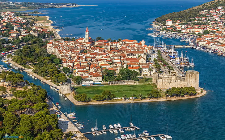 トロギールクロアチア観光スポットアドリア海の中世の町、 HDデスクトップの壁紙