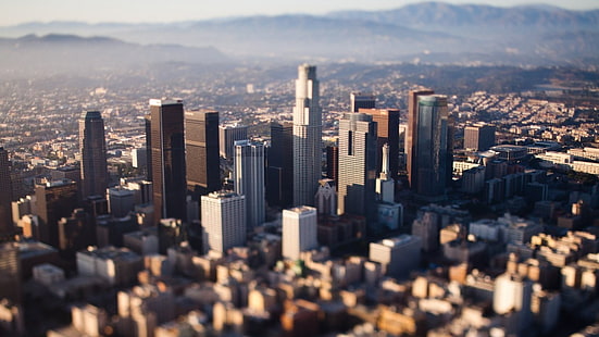 immeubles gris, photographie grand angle d'immeubles de grande hauteur, tilt shift, paysage urbain, Los Angeles, Fond d'écran HD HD wallpaper