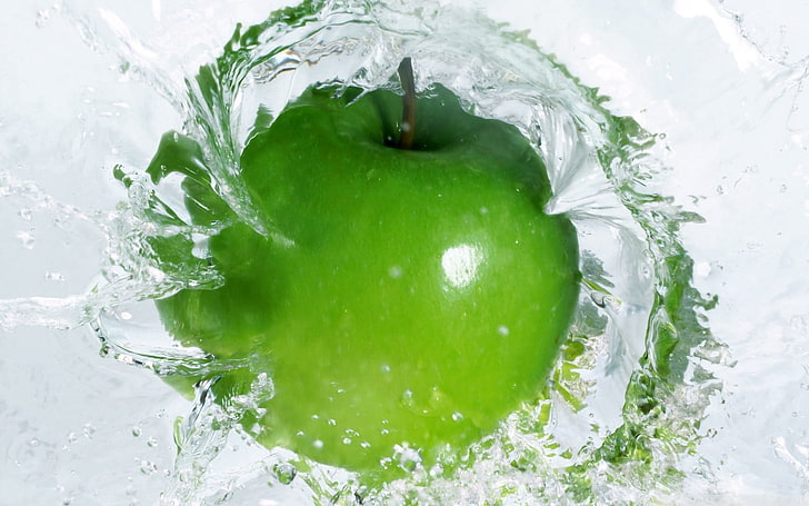 green apple fruit, macro, simple background, apples, fluid, fruit, water, liquid, HD wallpaper