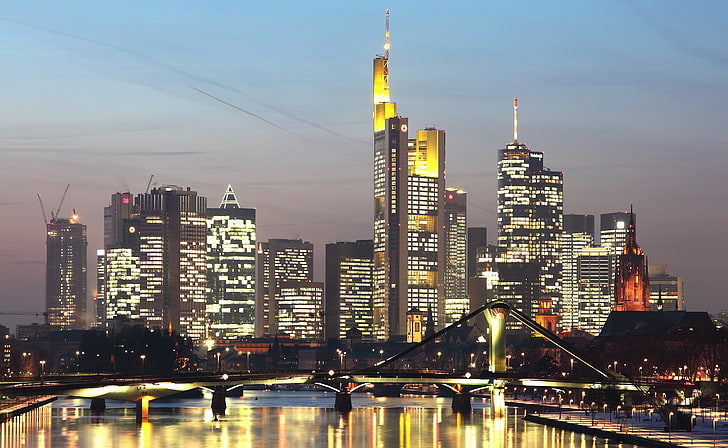 Skyline Frankfurtu nad Menem, Niemcy, czarne wieżowce, Europa, Niemcy, Skyline, Frankfurt, Frankfurt nad Menem, Tapety HD