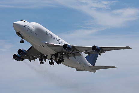 747 400, aircrafts, airliner, airplane, beluga, boeing, cargo, dreamlifter, plane, sky, transport, HD wallpaper HD wallpaper