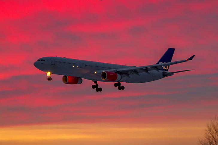 white and red plane, airplane, ship, sunset, sky, HD wallpaper