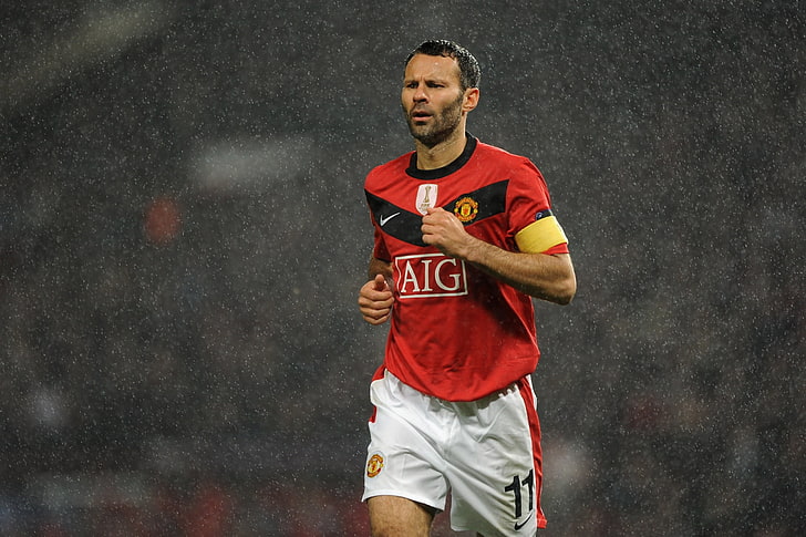men's red and black crew-neck T-shirt, ryan giggs, manchester united, football, HD wallpaper