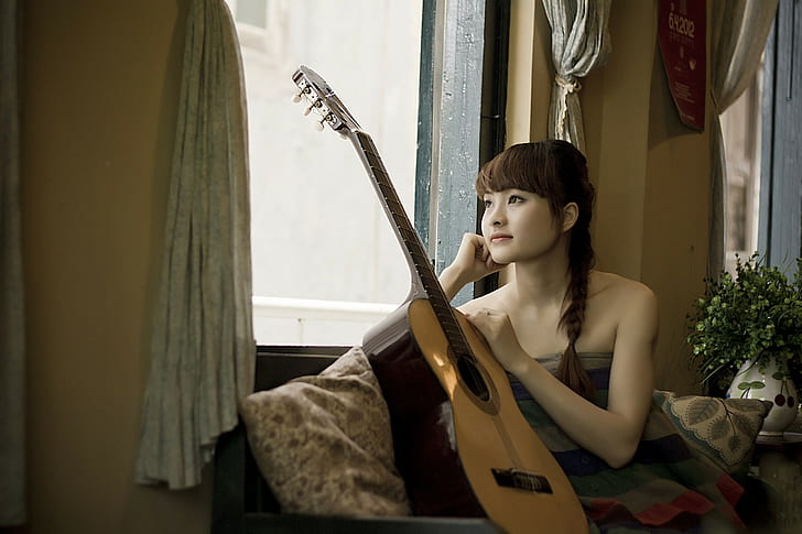 Окно, гитара, азиатская, женская, модель, коричневая акустическая гитара, окно, гитара, азиатская, женская, модель, HD обои