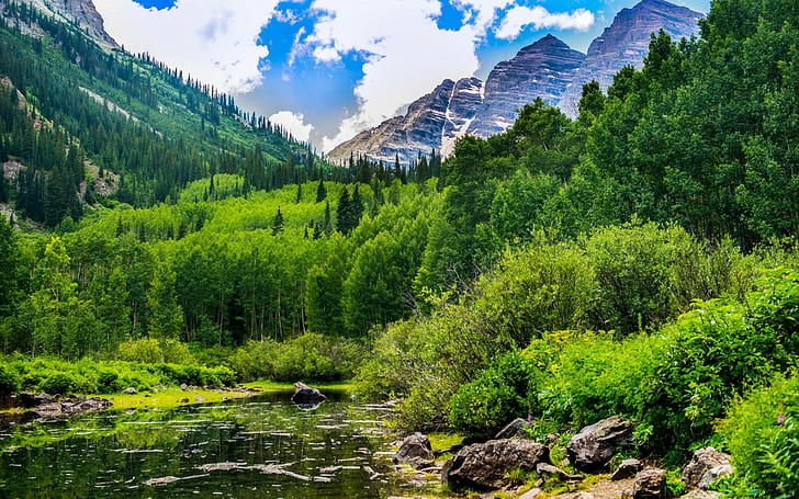 ABD, Maroon Bells, Colorado, yeşil yapraklı bitkilerle çevrili gölet, ABD, kayalar, bulutlar, orman, dağlar, Colorado, çalılar, göl, Maroon Bells, HD masaüstü duvar kağıdı