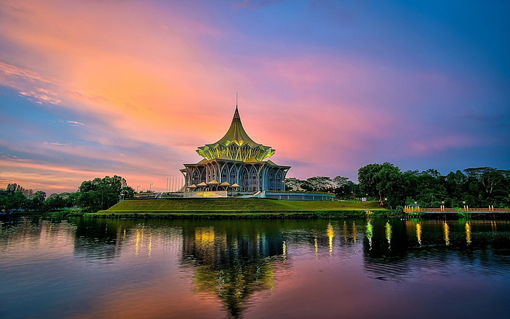 Pomniki, Zgromadzenie Ustawodawcze stanu Sarawak, Malezja, Sarawak, Tajlandia, Tapety HD