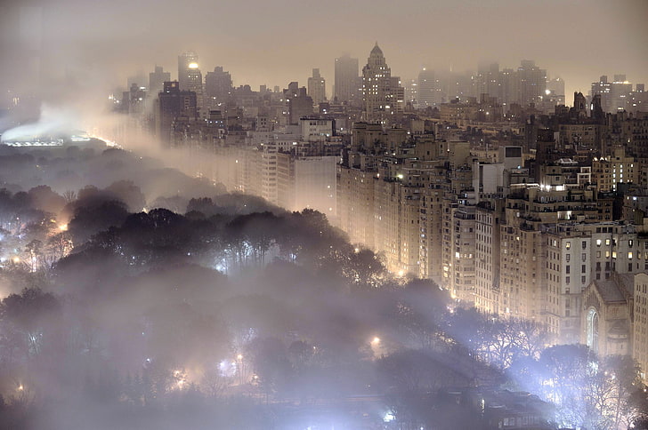 белые небоскребы, туман, городской пейзаж, нью-йорк, здания, деревья, огни, ночь, пейзаж, городские, HD обои