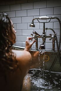 حمام، ماء، بانيو، في البانيو، امرأة سمراء، نساء، خلفية HD HD wallpaper